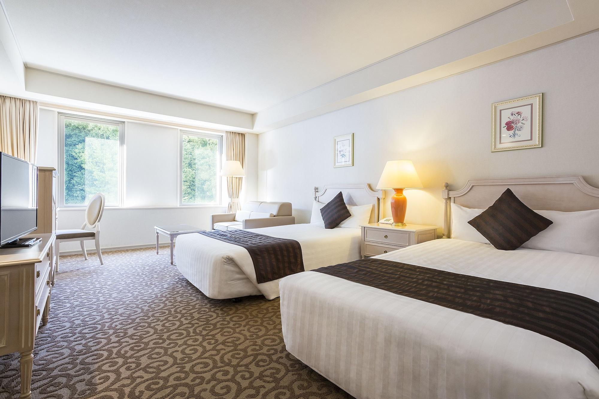 נגסקי Luke Plaza Hotel מראה חיצוני תמונה